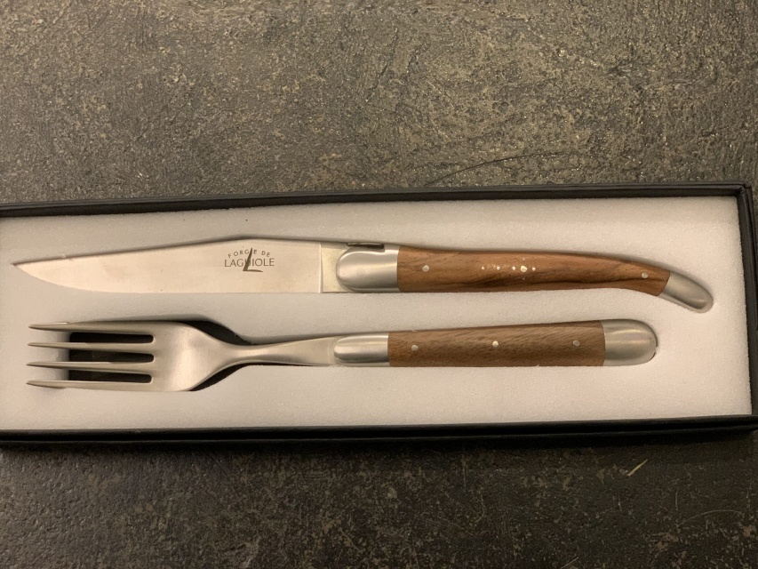 Steak knife and fork set, matte finish, olive wood handle - Forge de Laguiole
