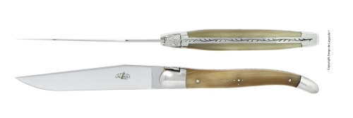 Zwei Messer, Griff aus hellem Horn, poliert, Tradition - Forge de Laguiole