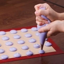 Silicone mat for baking - Samuel Groves