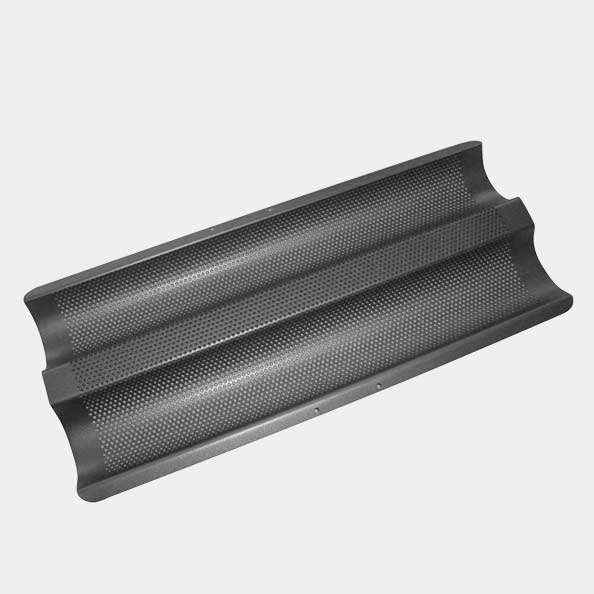 Perforated baguette plate in carbon steel - de Buyer