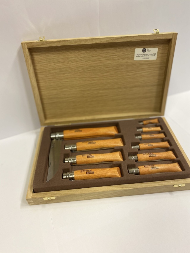 Knives in collection box, carbon steel, 10 pieces - Opinel