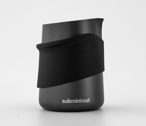 Subminimal FlowTip milk jug without handle, black