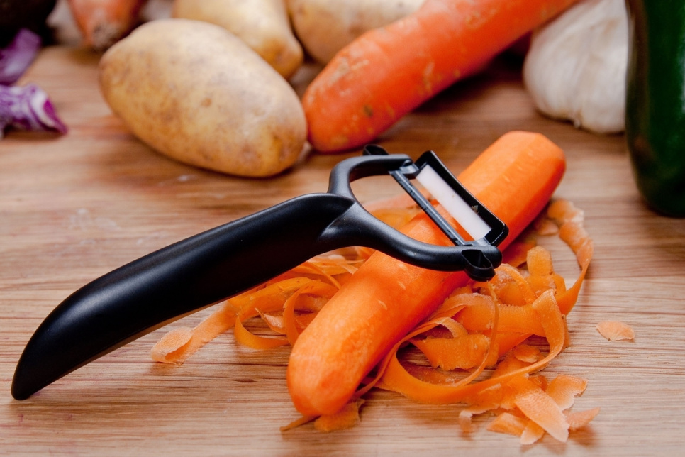 Ceramic peeler, T-model, black - Kyocera