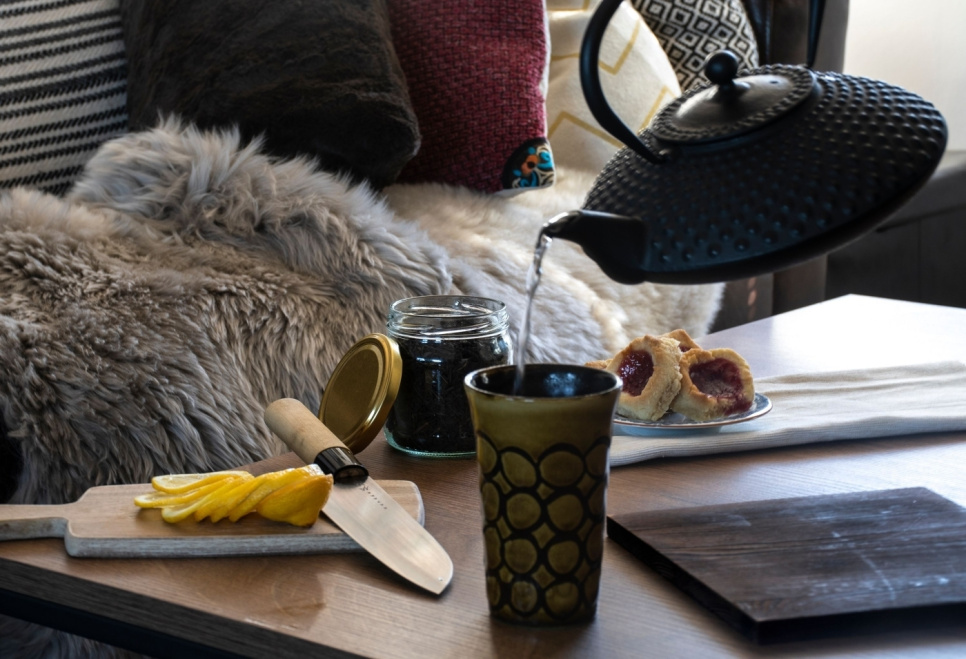 Japanese cast iron teapot - Satake