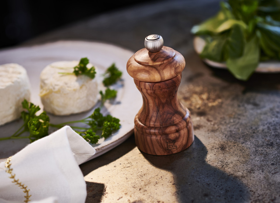 Pepper Mill, 10 cm, Bistro Specials, Olive Wood - Peugeot