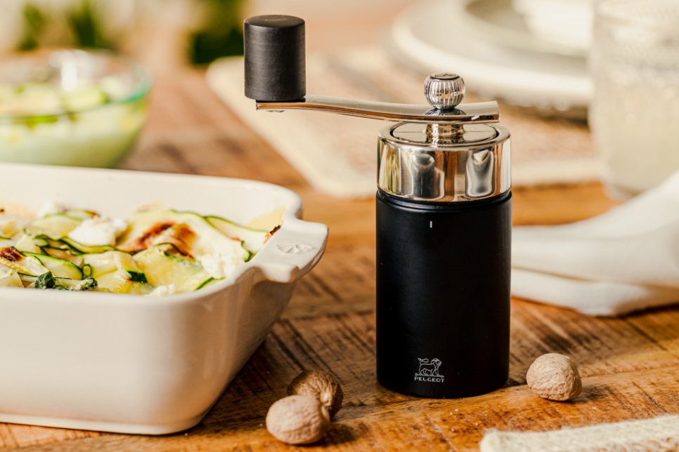 Nutmeg Mill, 15 cm, Isen, Matt Black - Peugeot