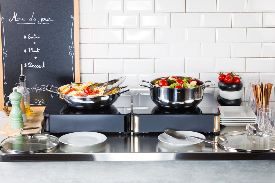 Frying pan / Serving pan, CastelPro - Cristel