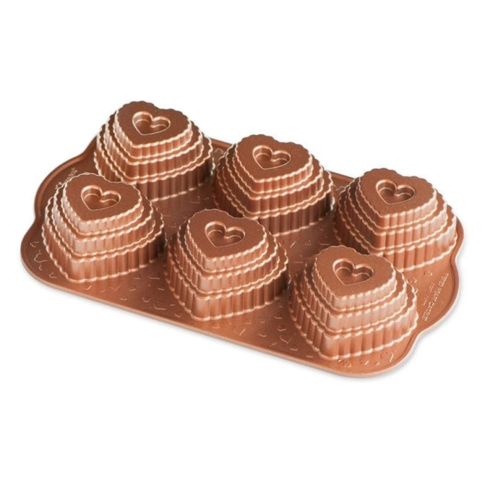 Baking tin tiered heart cakelet - Nordic Ware in the group Baking / Baking moulds / Cake tins at KitchenLab (1288-17735)