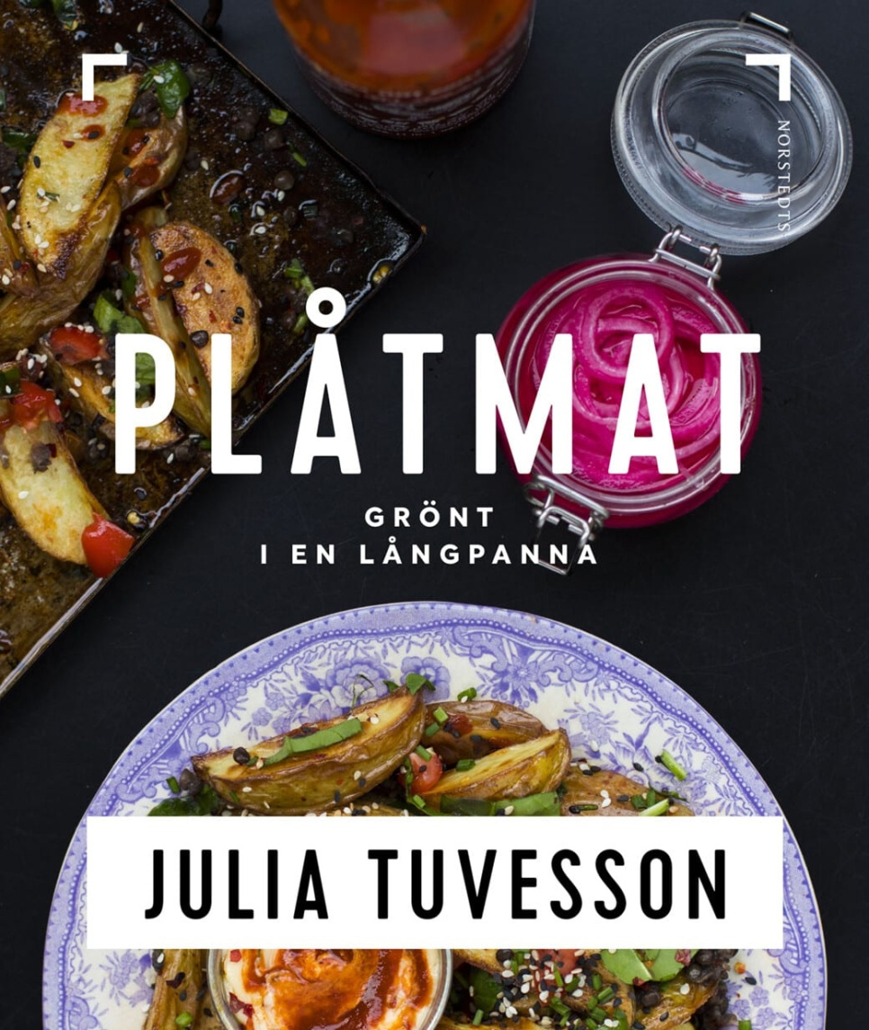 Plåtmat - Julia Tuvesson in the group Cooking / Cookbooks / Everyday food at KitchenLab (1355-23653)