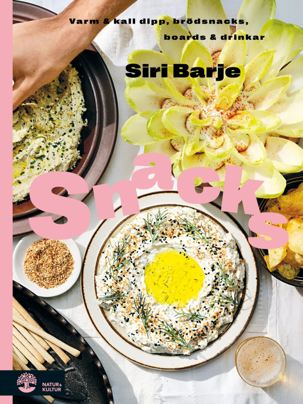Snacks: Varm och kall dipp, brödsnacks, boards & drinkar - Siri Barje in the group Cooking / Cookbooks / Kändiskockar & TV-program at KitchenLab (1355-32740)
