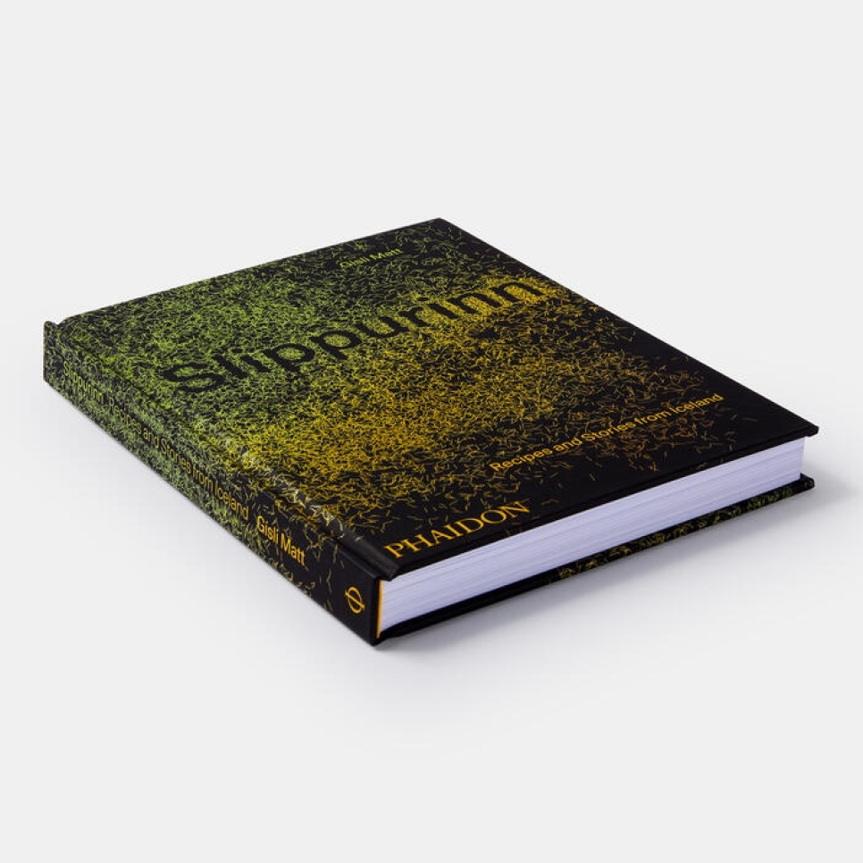 Slippurinn: Recipes and Stories from Iceland av Gísli Matt in the group Cooking / Cookbooks / National & regional cuisines / The Nordic countries at KitchenLab (1399-25371)