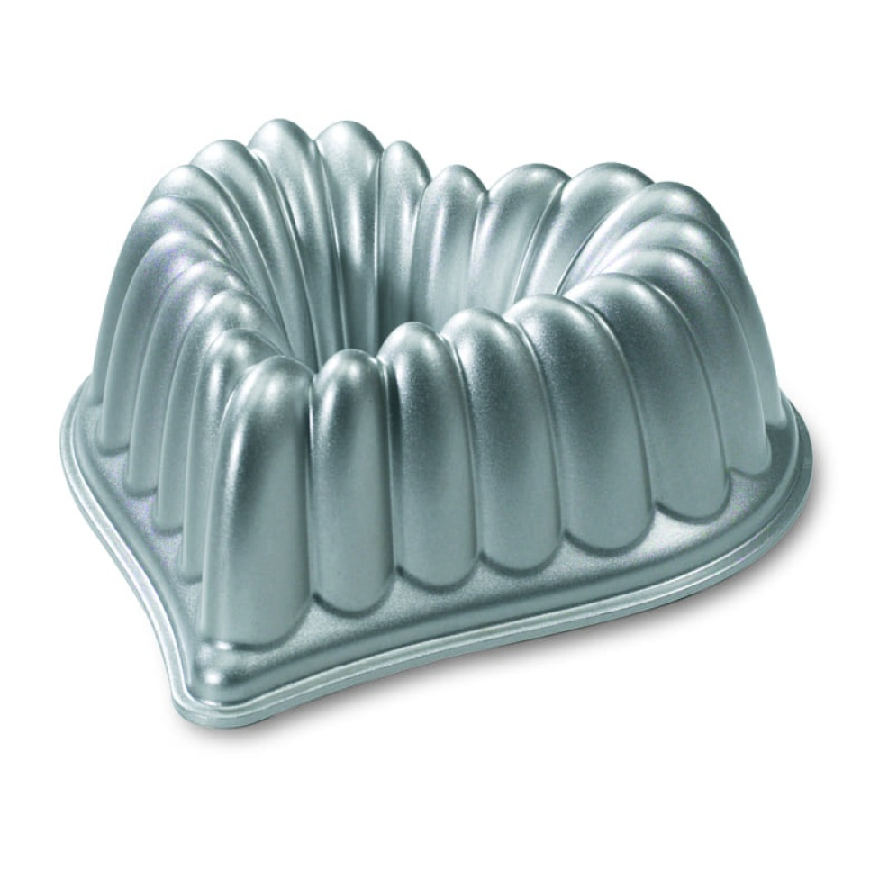 Baking tin Elegant Heart Bundt - Nordic Ware in the group Baking / Baking moulds / Cake tins at KitchenLab (1422-14038)