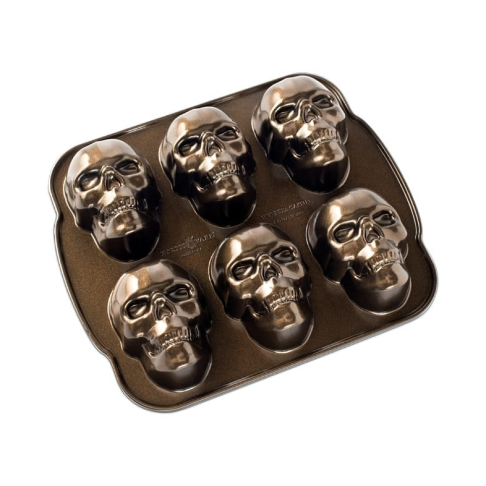 Baking tin Skull Cakelet - Nordic Ware in the group Baking / Baking moulds / Cake tins at KitchenLab (1422-14040)