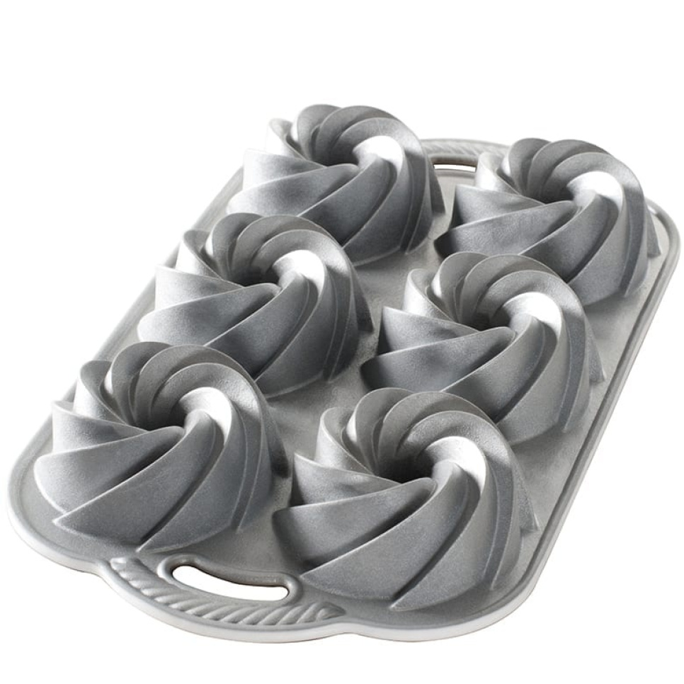 Baking tin Heritage Bundtlette Cakes - Nordic Ware in the group Baking / Baking moulds / Cake tins at KitchenLab (1422-14043)
