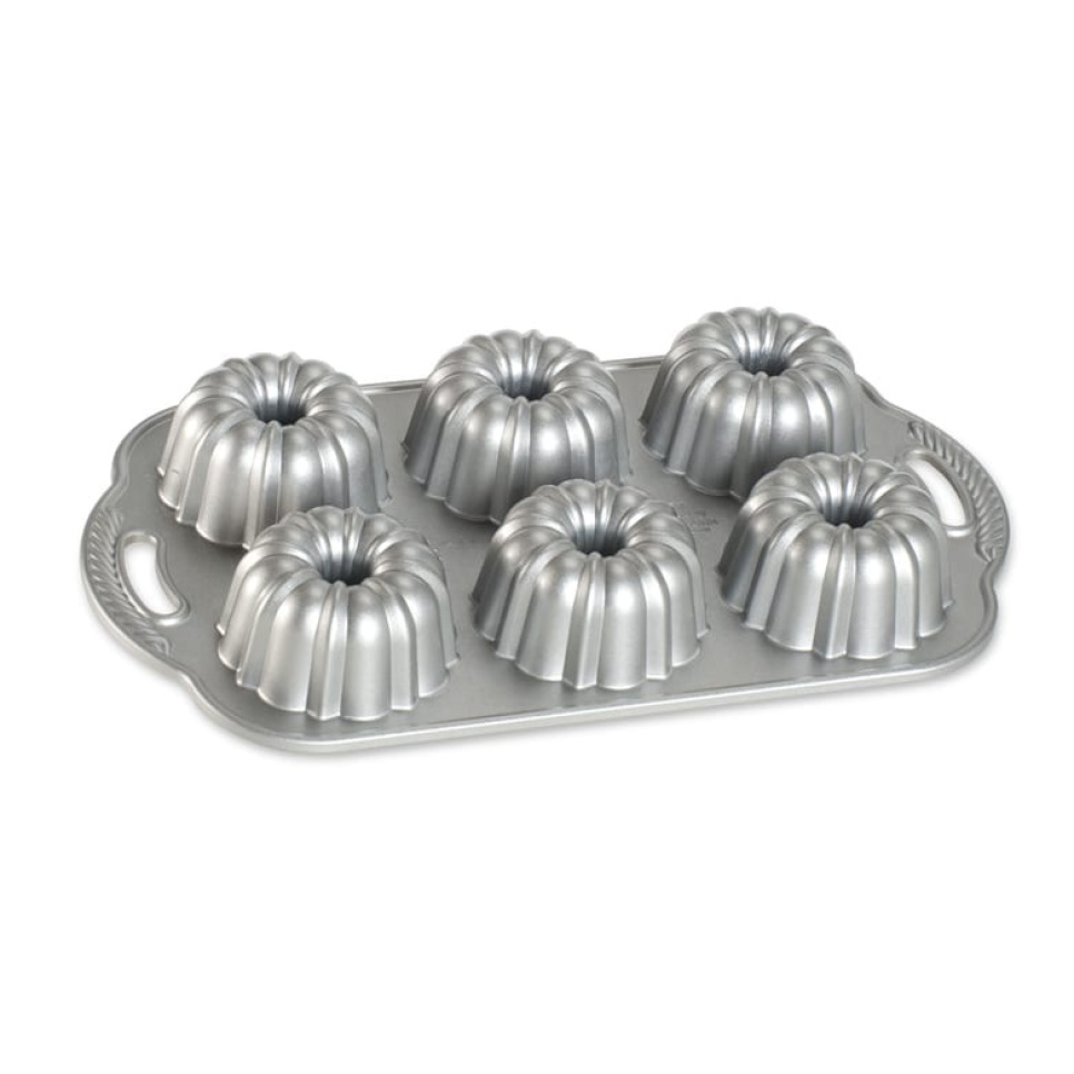 Baking tin Anniversary Bundtlette - Nordic Ware in the group Baking / Baking moulds / Cake tins at KitchenLab (1422-14045)