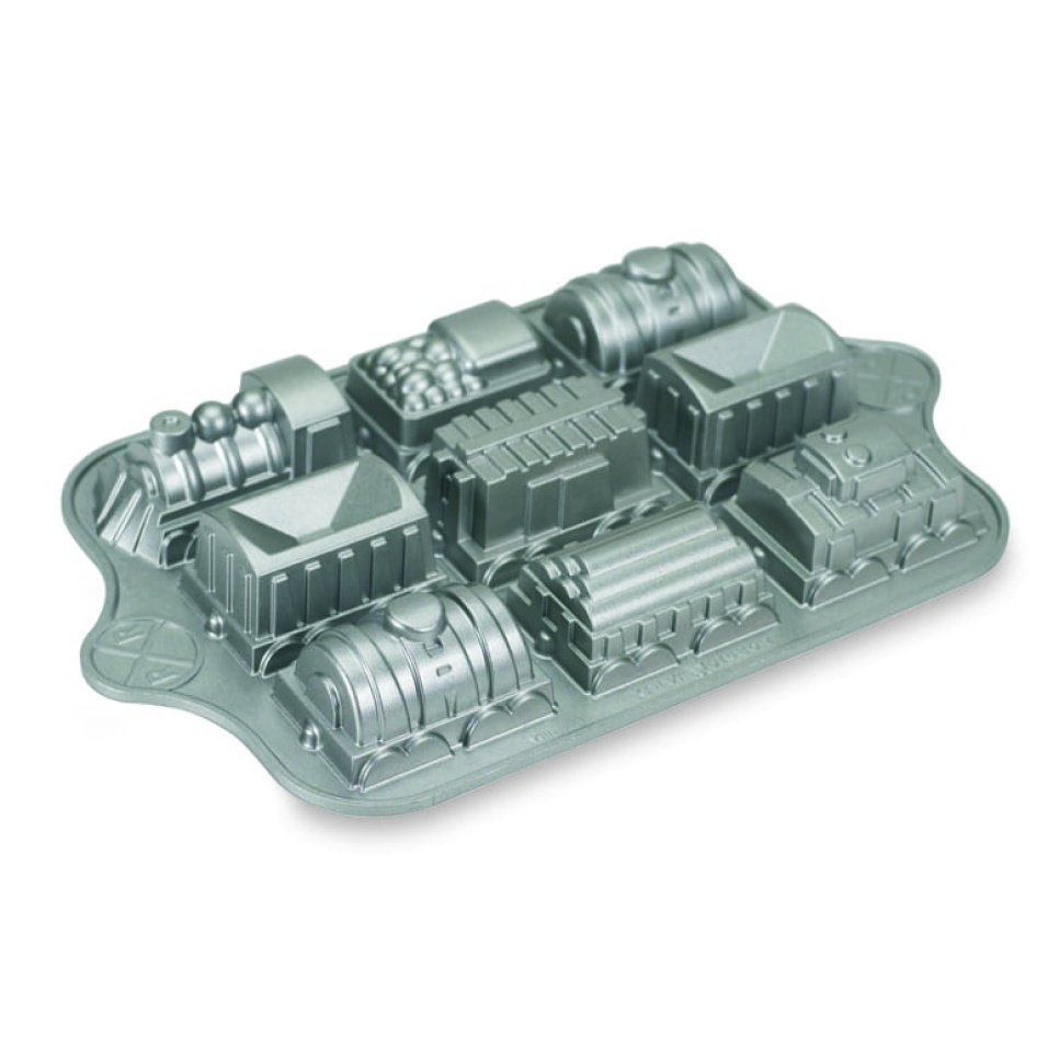 Backform Train Cake Pan - Nordic Ware in der Gruppe Backen / Backformen / Kuchenformen bei The Kitchen Lab (1422-14048)