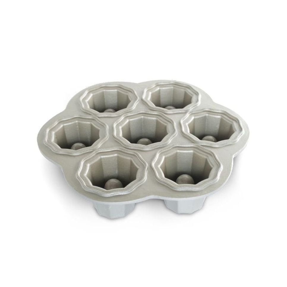 Baking tin cookie & cream - Nordic Ware in the group Baking / Baking moulds / Cake tins at KitchenLab (1422-14954)