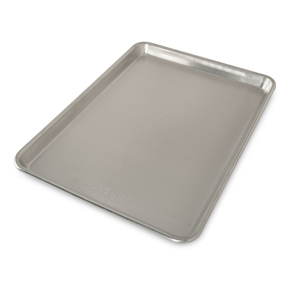 Baking sheet in aluminum, half sheet, naturals - Nordic Ware in the group Cooking / Oven dishes & Gastronorms / Baking trays & plates at KitchenLab (1422-27575)