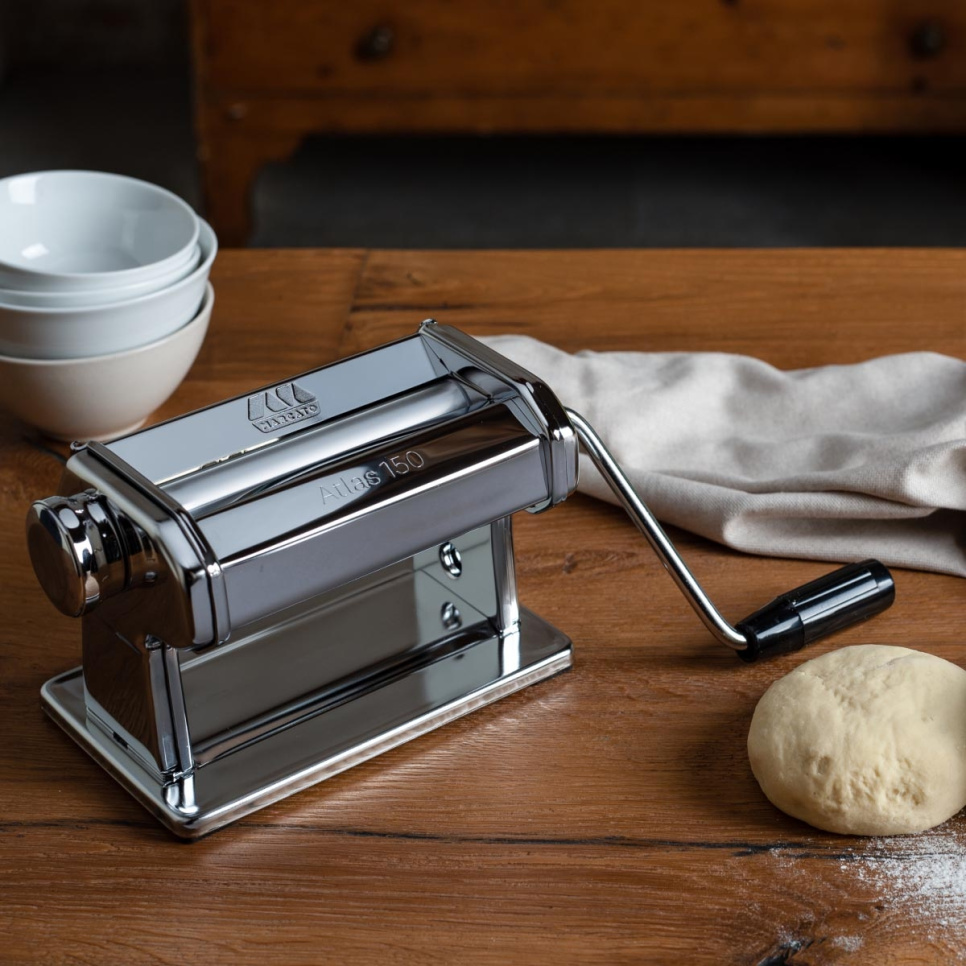 Pasta Machine, Atlas 150 Roller - Marcato