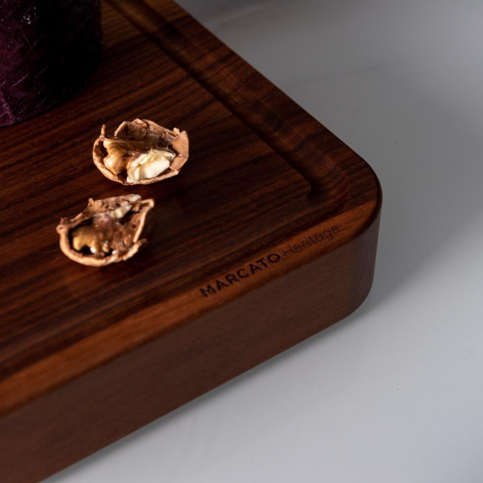 Walnut Cutting Board, Heritage - Marcato
