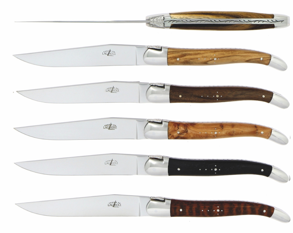 Six couteaux, manches en différents bois durs, polis, Tradition - Forge de Laguiole dans le groupe Arts de la table / Couverts / Couteaux l\'adresse The Kitchen Lab (1446-32915)