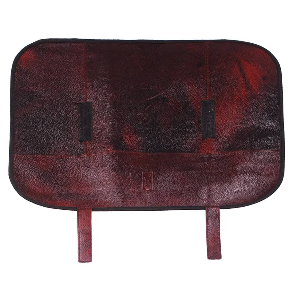 Knife roll in leather