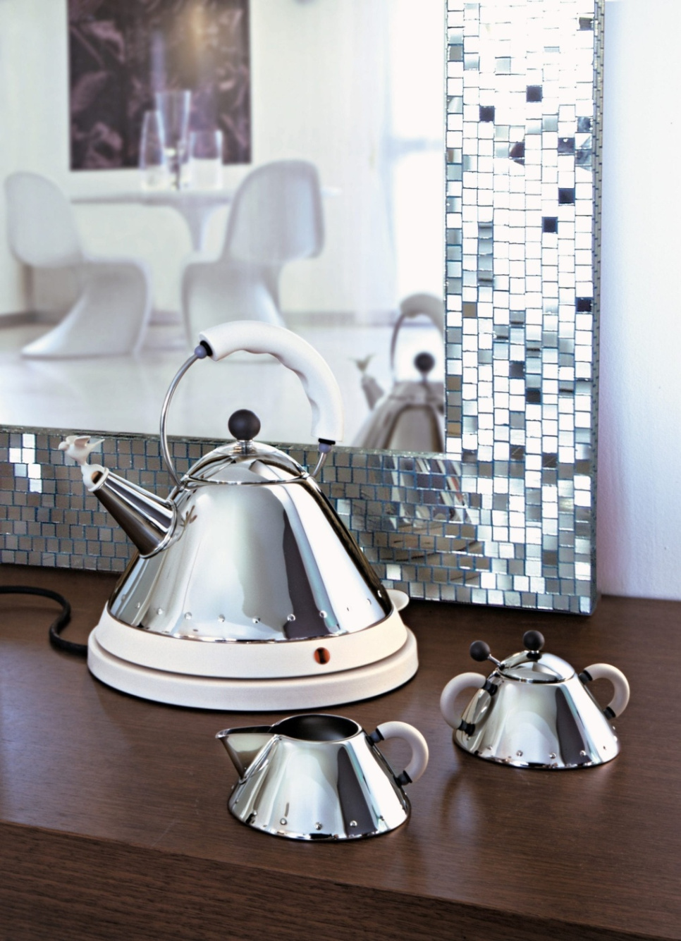 Kettle, Stainless, steel/white - Alessi in the group Tea & Coffee / Tea / Tea Kettles at KitchenLab (1466-12183)