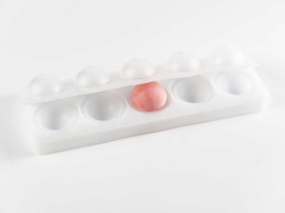 Silikonform für Dekoration, Sphere M - 100% Chef in der Gruppe Backen / Backformen / Silikonformen bei The Kitchen Lab (1532-31074)