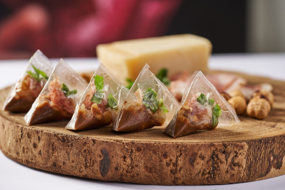 Oblate Sheet, cone shaped 7 x 3.5 cm, 100 pack