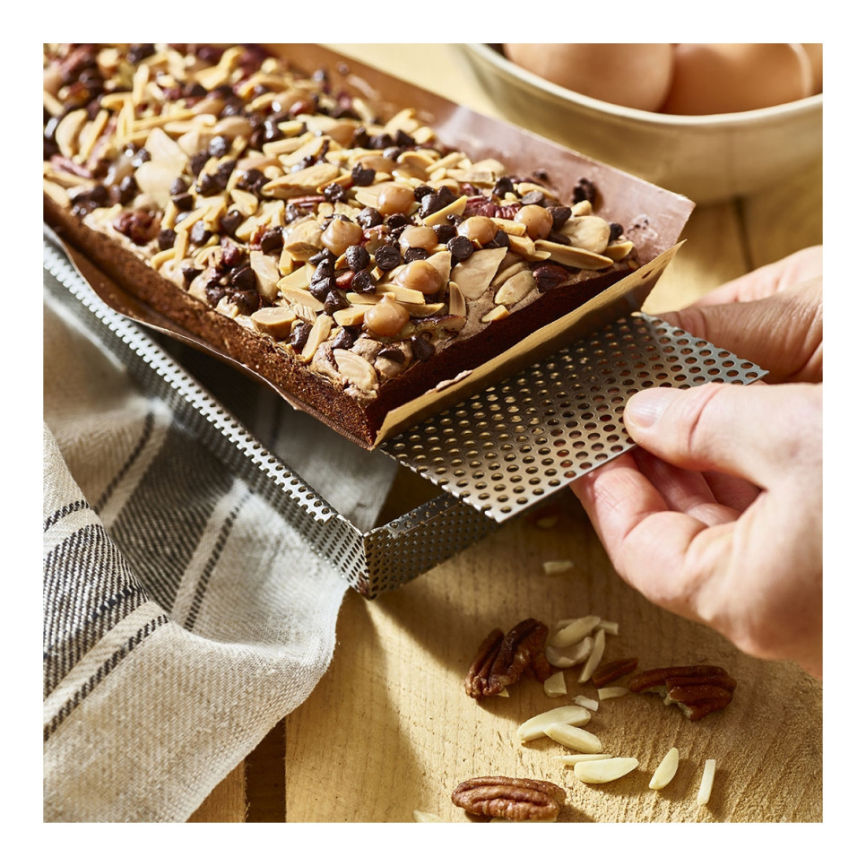 Perforated oblong baking mold, 35 x 10.5cm - de Buyer