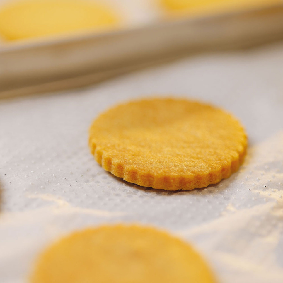 Micropaper, microperforated baking paper 60x40 cm, 200-pack - Martellato