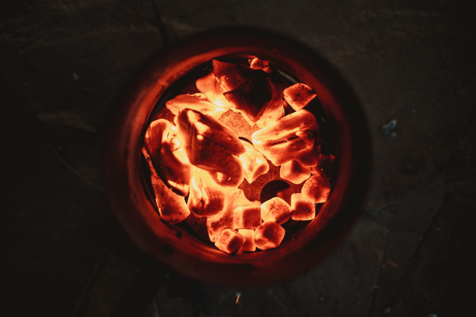 Barbecue charcoal, Onyx Binchotan, 9.07kg - Jealous Devil