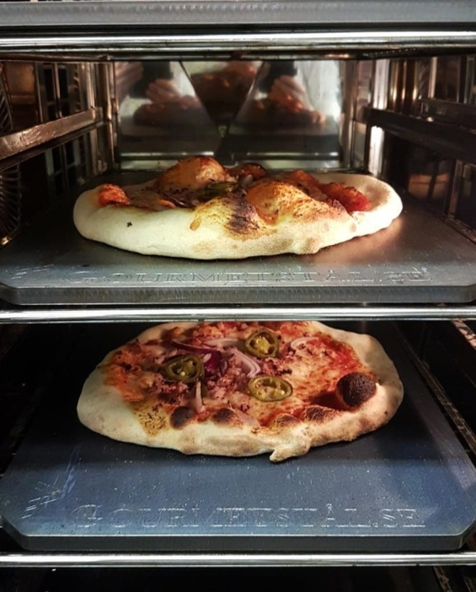 Pizzastahl, Gastronorm - Gourmetstål in der Gruppe Backen / Backutensilien / Back- und Pizzasteine bei The Kitchen Lab (1783-22405)