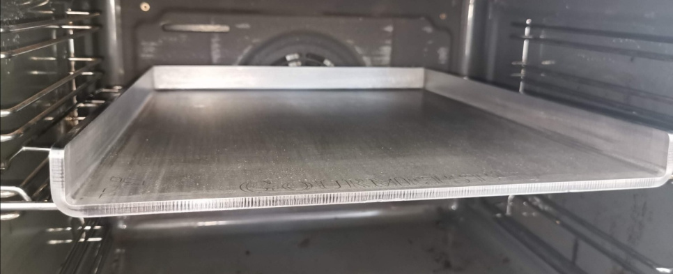 Pizzastahl mit Gastronorm (Brattisch) - Gourmetstål