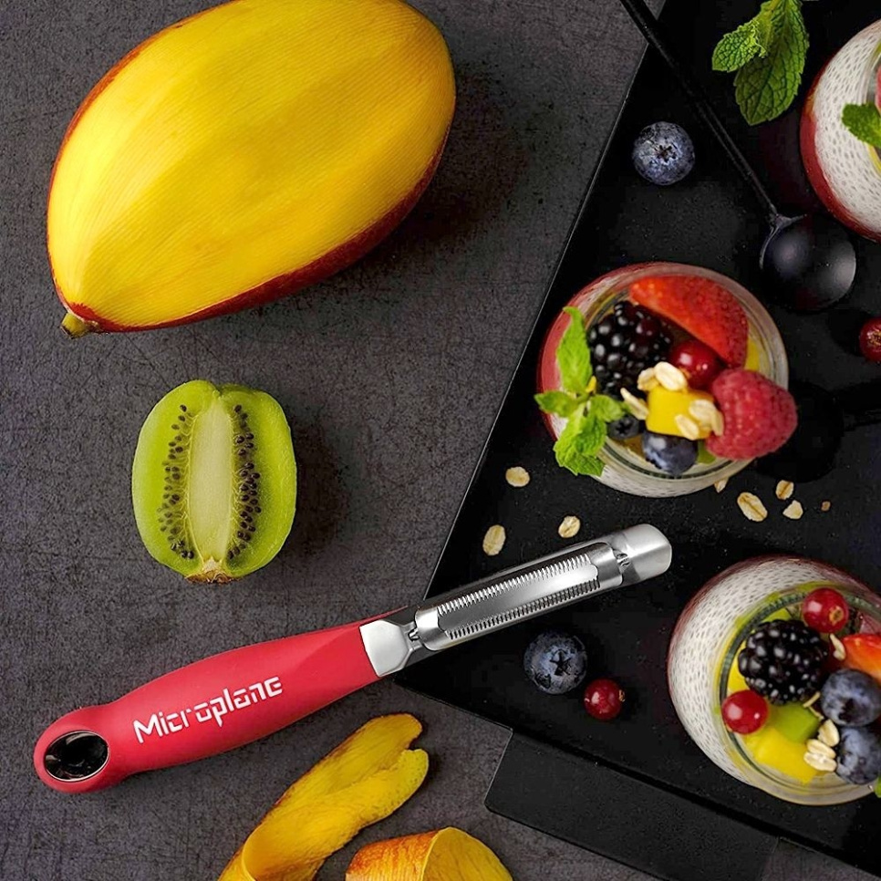 Serrated Peeler - Microplane