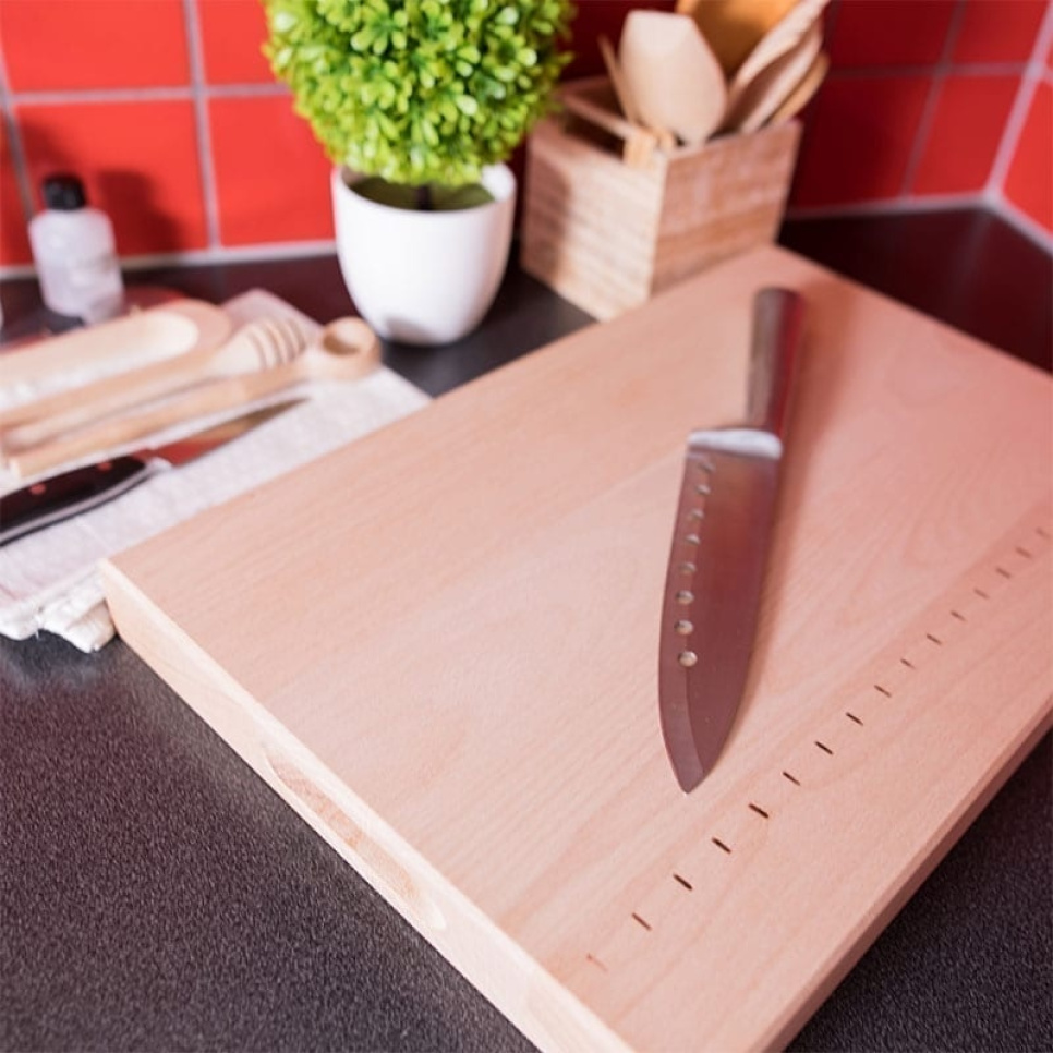 Cutting Board in Beech, with Measurements - AT-Line
