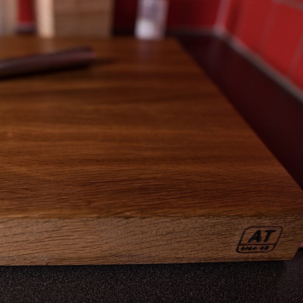Cutting Board in Oiled Oak, 6 cm - AT-Line