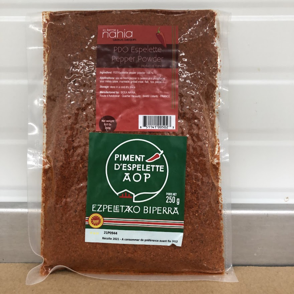 Piment d\'Espelette, 250g – Ezpeletako Biperra PDO in der Gruppe Kochen / Gewürze & Aromen / Gewürze bei The Kitchen Lab (2228-32298)