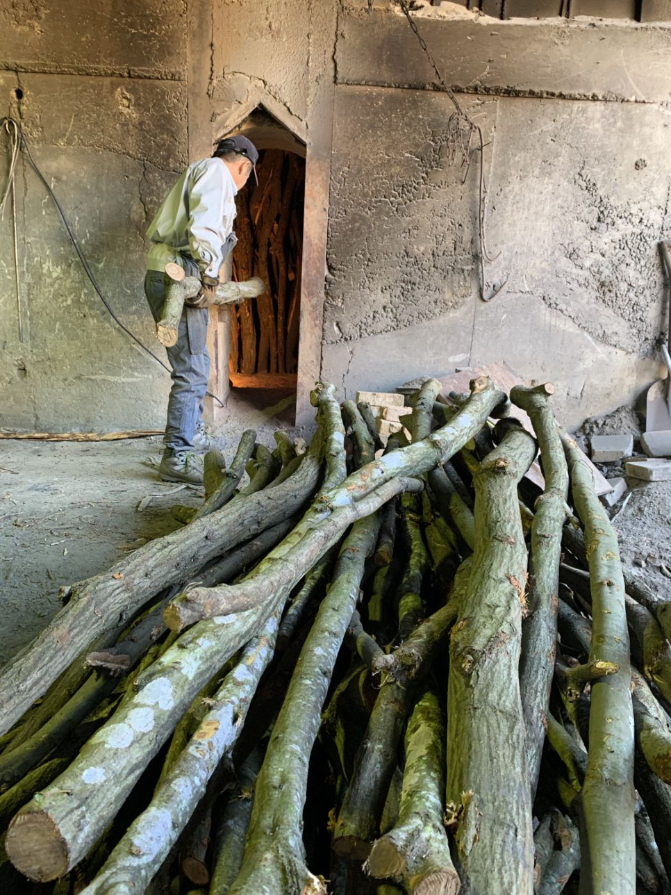 Charcoal, Kishu-Binchotan of Ubamegashi oak, cirka 1kg - Kisyu Sumikobo