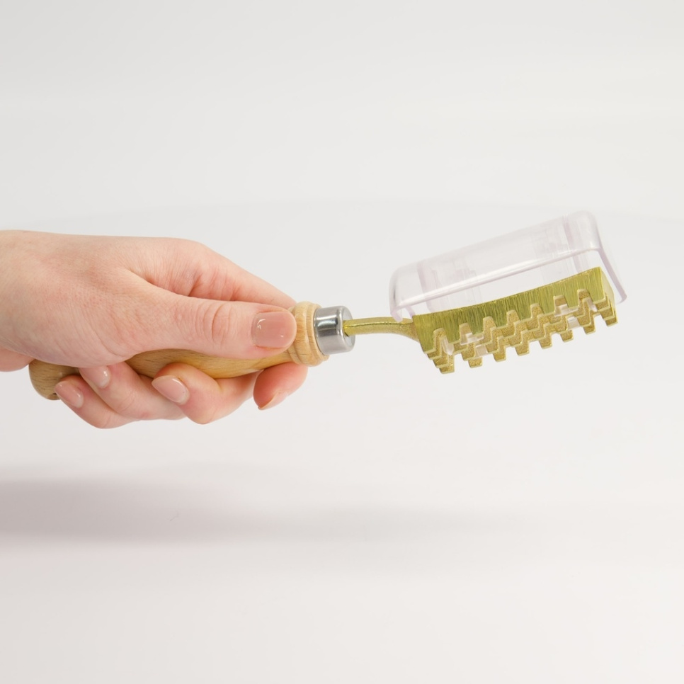 Ecailleuse japonaise en laiton