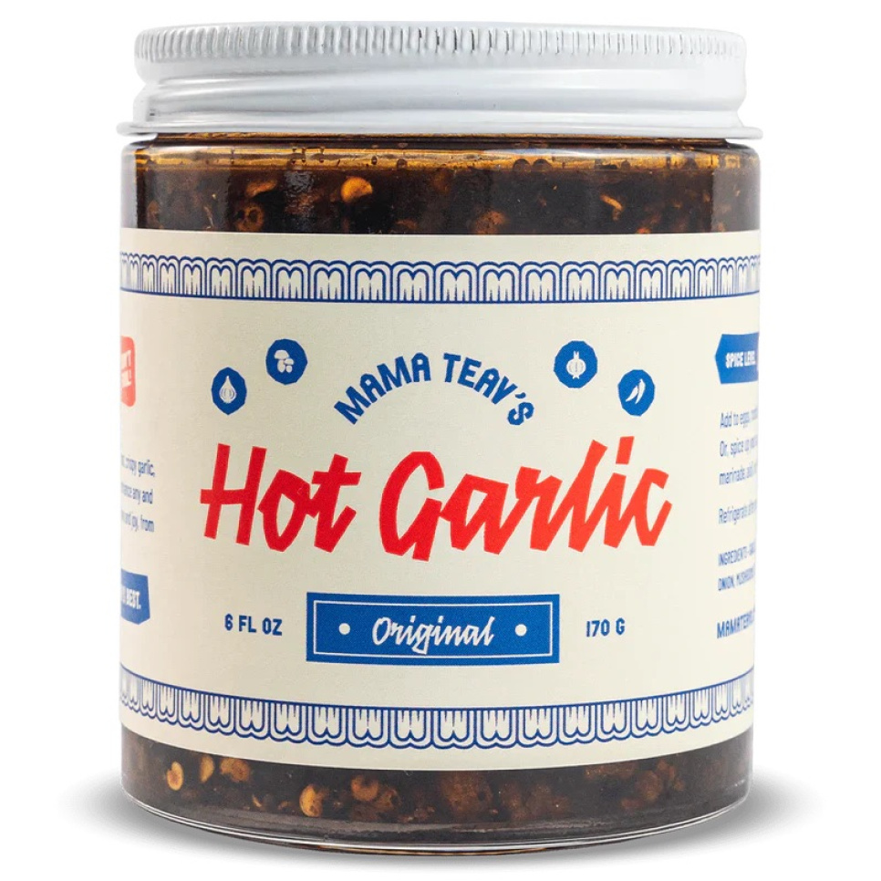 Mama Teav\'s Hot Garlic Chili Crisp, 170 g in the group Cooking / Colonial at KitchenLab (2253-33057)