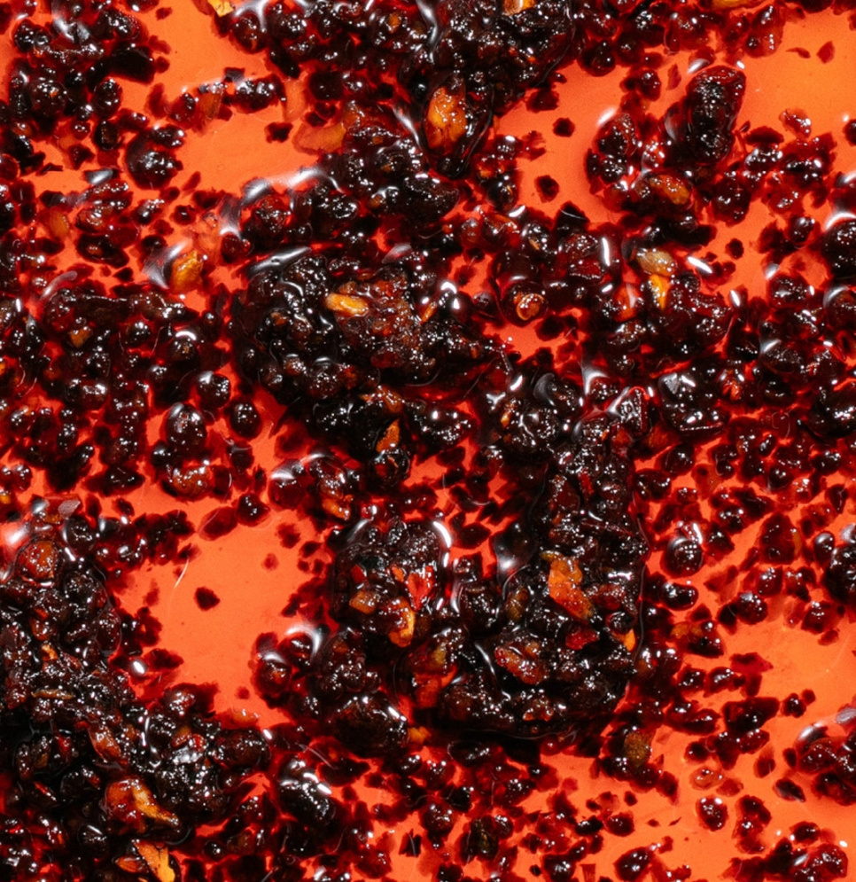 Smoky Chili Oil, smoky chili oil, 240 g - White Mausu